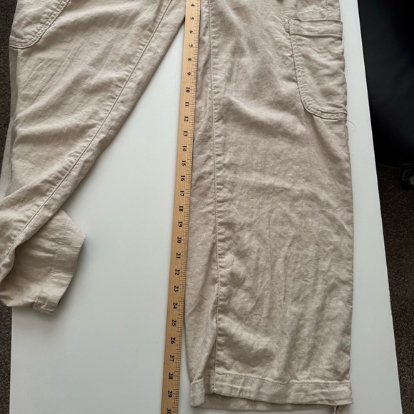 American Eagle Dreamy Drape Linen-Blend Baggy Wide-Leg Cargo Pants Size 0 - Picture 9 of 16